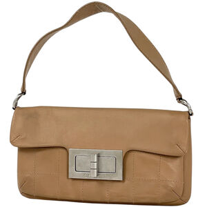 CHANEL Cream Leather Shoulder Bag